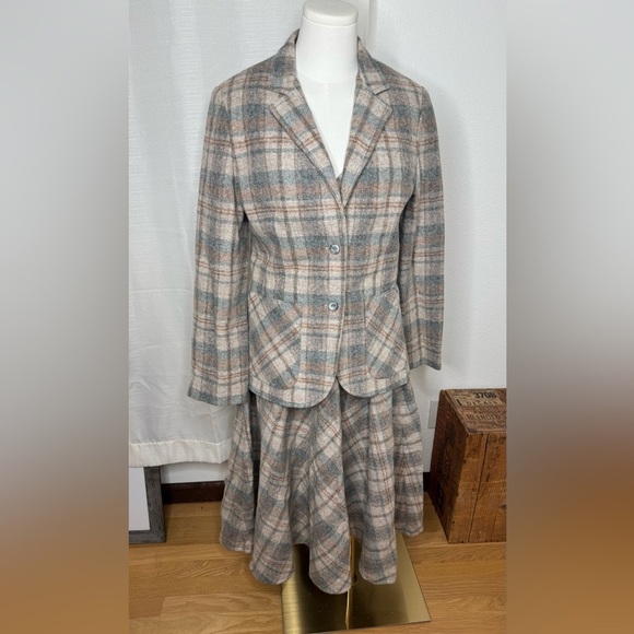 VTG 70s Patty Woodard California Women's 100% Virgin Wool Suit. - Picture 7 of 17